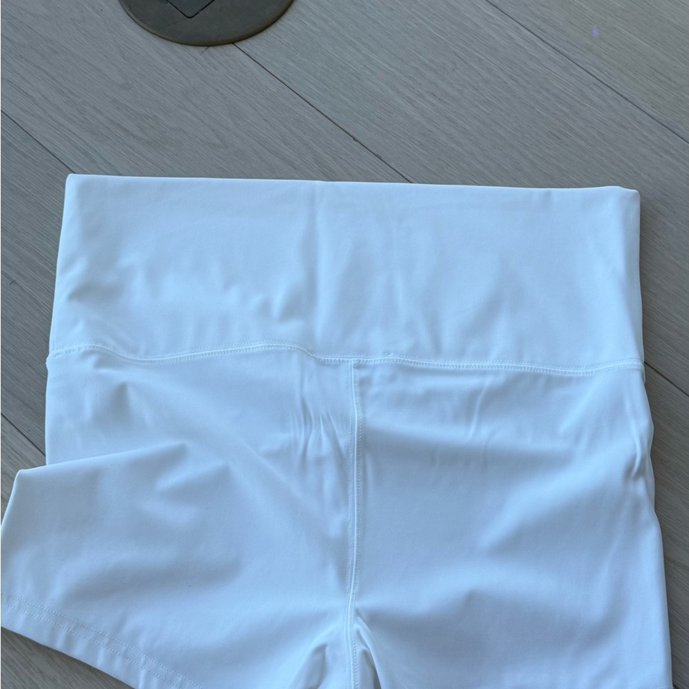 Daniel Guzio mini shorts - Picture 3 of 4